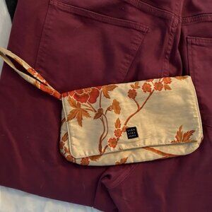 🌟Lisa LIll  purse bag ladies hand bag  tan orange cloth  wallet wristlet